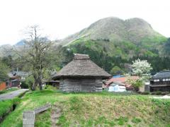 茅葺小屋