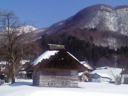 茅葺小屋　