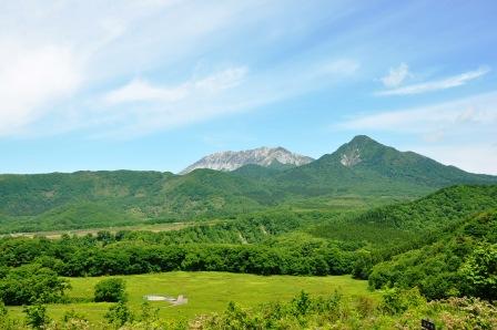 鬼女台からみた奥大山