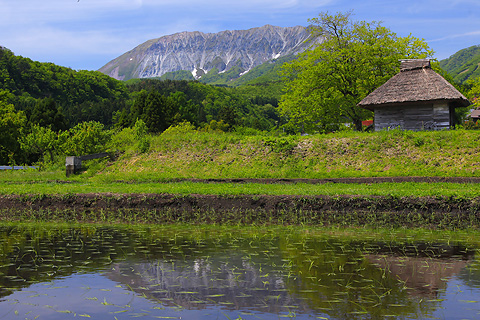 御机の茅葺小屋 奥大山物語 鳥取県江府町役場公式観光サイト