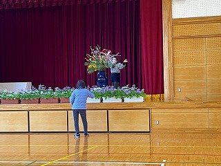 250318巣立式準備 (35).jpg