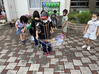 220708シャボン玉（1年） (19).jpg