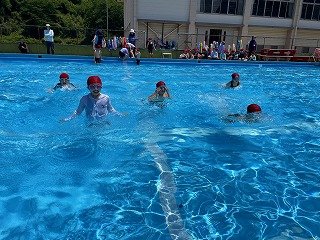 250613プール開き (12).jpg