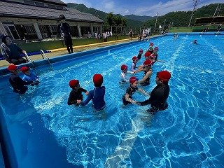 250613プール開き (8).jpg