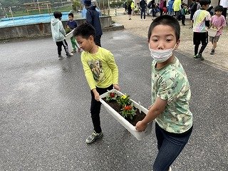 230608人権の花 (40).jpg