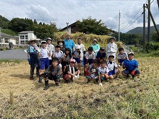 230912稲刈り (11).jpg