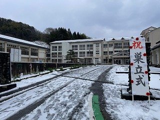 250318巣立式準備 (40).jpg