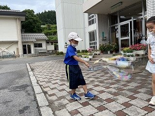 220708シャボン玉（1年） (39).jpg