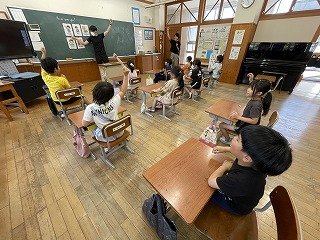 240606えいご2年 (1).jpg